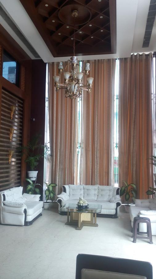 Hotel Opulence Pathānkot 外观 照片